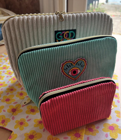 Pochette à ouverture grand angle – Personnalisable