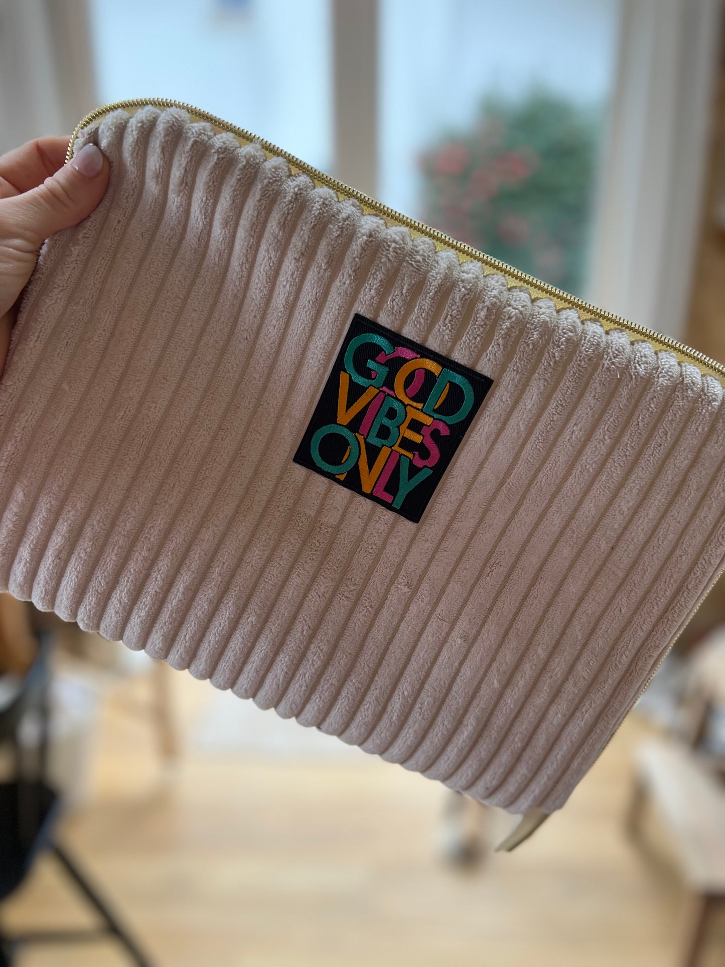 Pochette à ouverture grand angle – Personnalisable